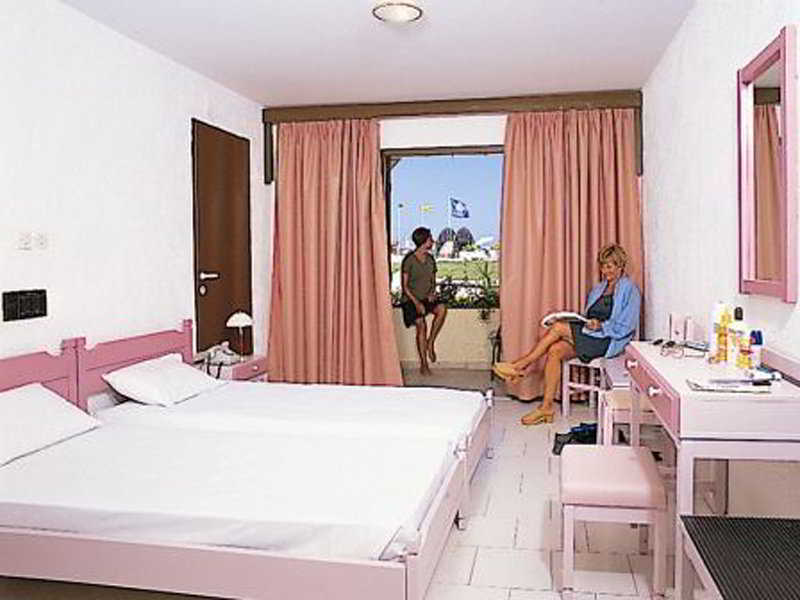 Carolina Mare Hotel Malia  Bagian luar foto